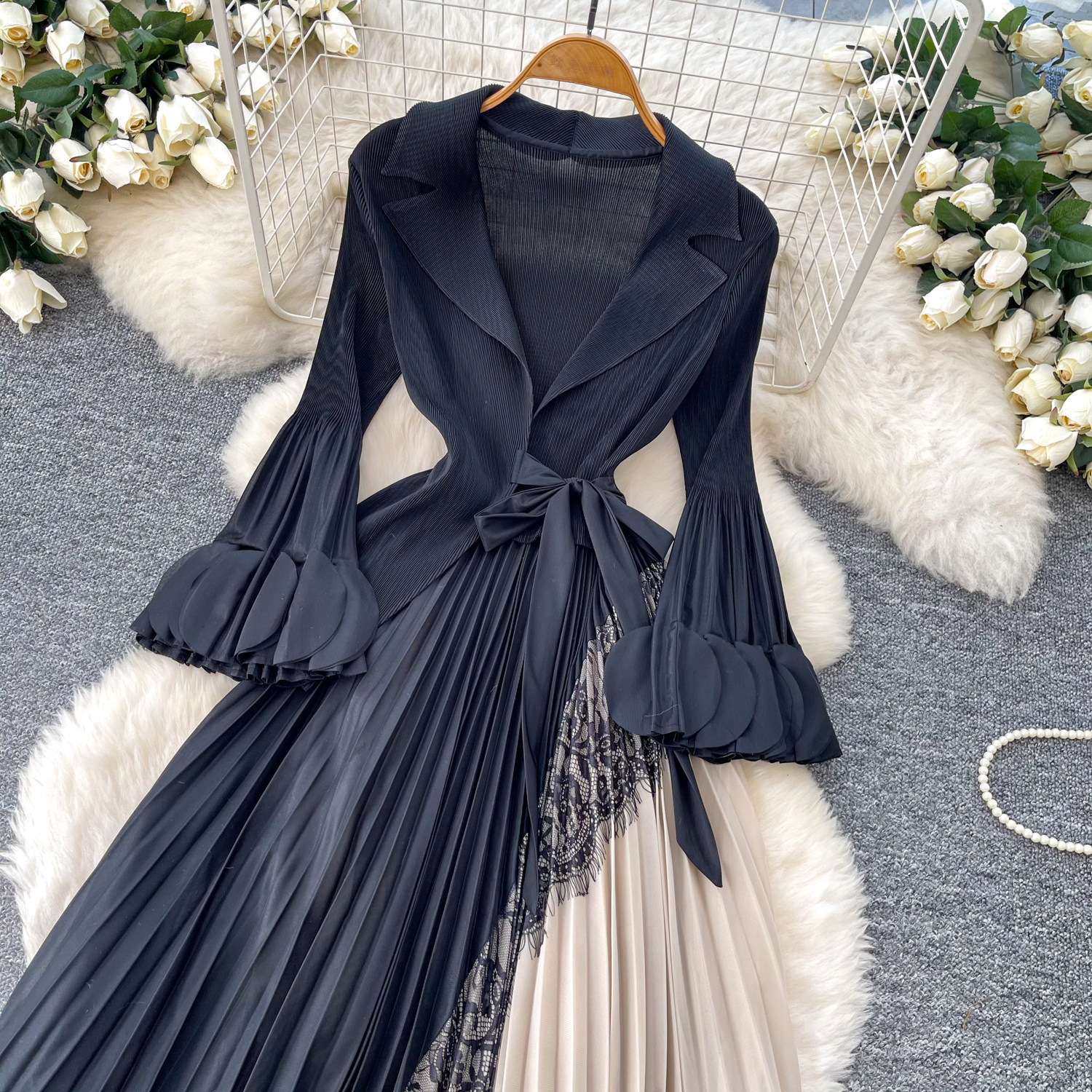 Elegant V-Neck Floral Print Maxi Dress Wrap Style Flared Sleeves Ruffle Hem Office-Ready One-Size Fits US 4-12 Four Colors_ecoleips.com