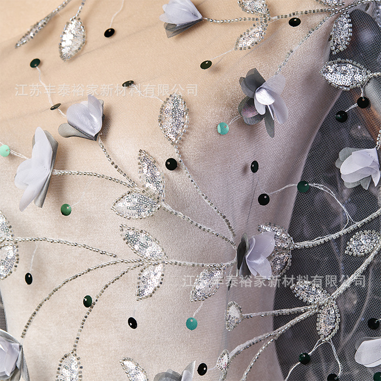 Nueva tela de encaje sequinilla de encaje bordado cuentas tridimensionales flores tela de bordado cuentas de tela bordada