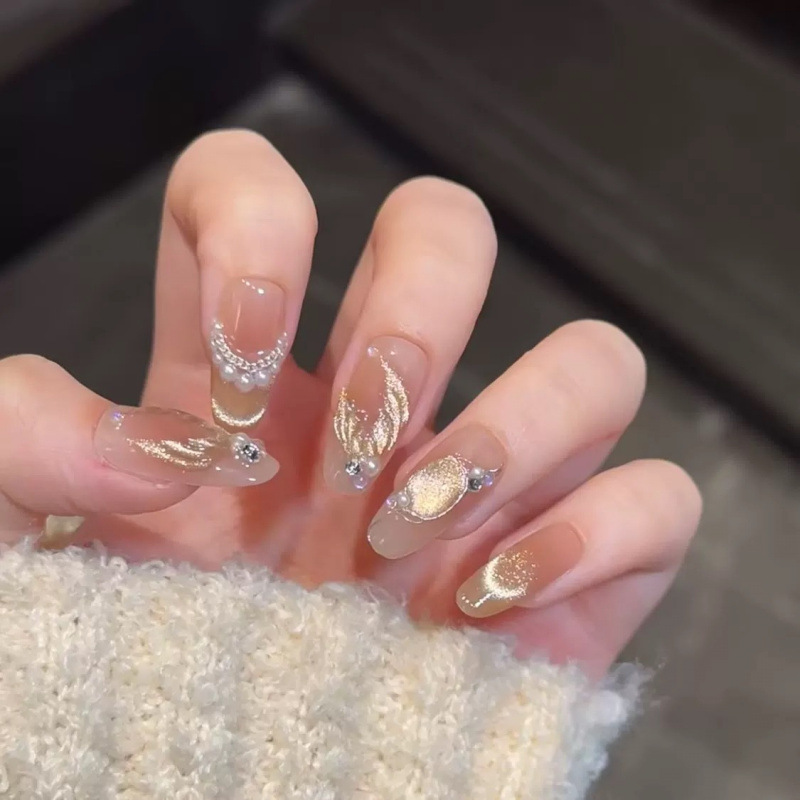 Rikaman Mermaid Ji Handmade Nails Spring and Summer Fantasy Fish Tail Cat Eye Pearl Elegant Hand-Painted Nails Short Style