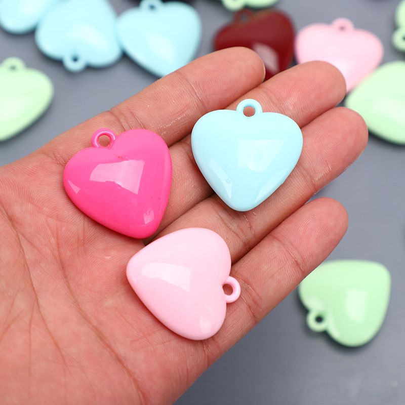 31 * 32mm acrílico brillante pintura galvanizado UV amor colgante pintura horneada colgante de corazón de melocotón brillante pendientes bolsas colgantes joyas