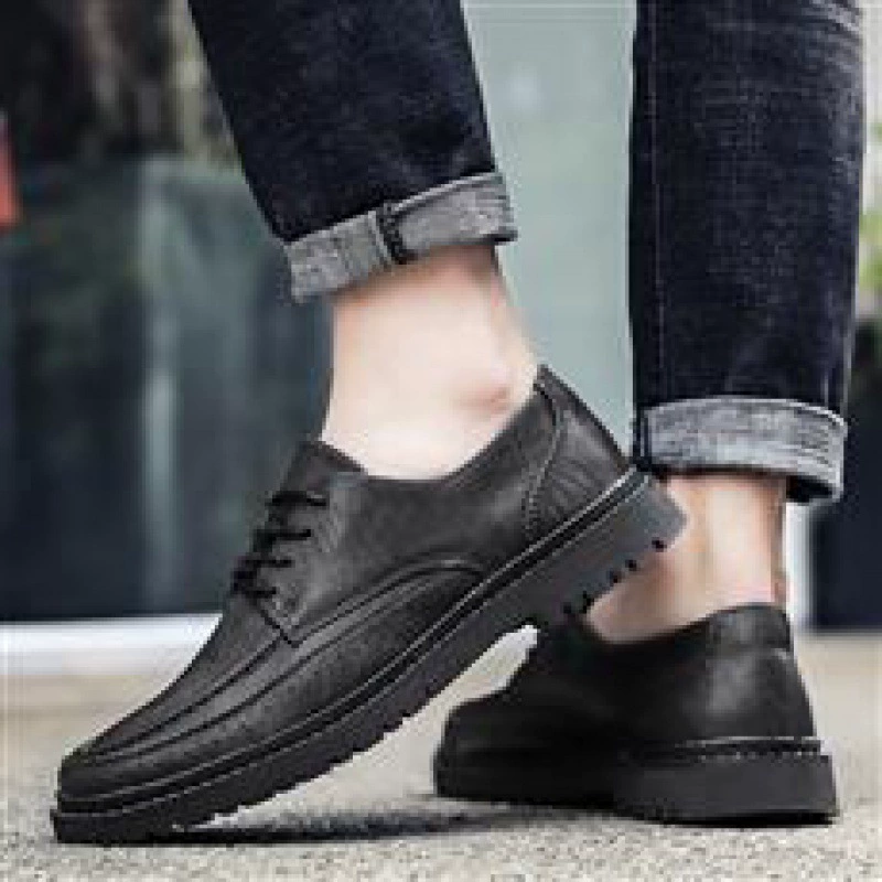 2024 Летняя новая мужская обувь мода Мартин маленькая кожаная обувь трендовая обувь