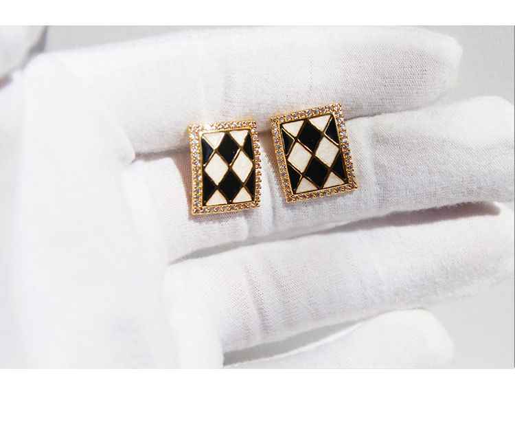 Retro Geometric Copper Inlay Zircon Ear Studs 1 Pair