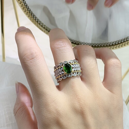 Foreign trade retro palace style hollow pattern women's two-color gold high-definition jewelry lace imitation emerald pigeon egg ring