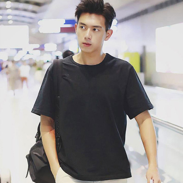 Japanese cotton base body-friendly white short sleeve T-shirt
