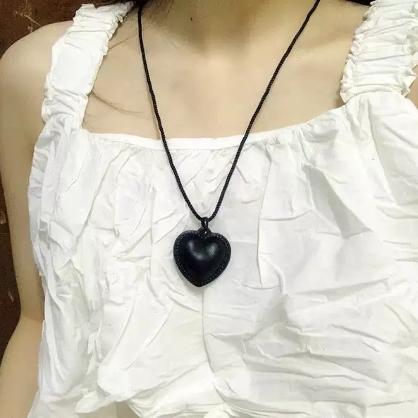 Feve-rと同じ愛の革のネックレスの大衆デザイン感ファッションシンプルで高級なアクセサリーのセーターチェーンの女性|undefined