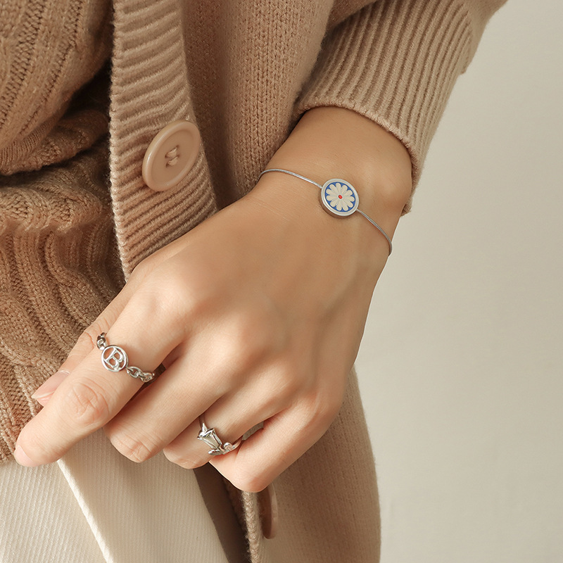 Fashion Geometric Flower Titanium Steel Plating Bracelets Earrings Necklace