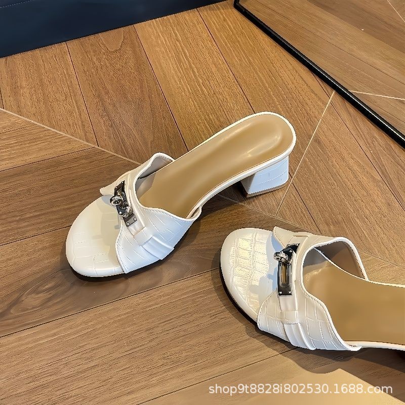 26 de verano pequeño botón de oro de dedos desnudos zapatillas frías nicho francés de hadas zapatillas de mujer zapatillas de pendiente blanca image 4