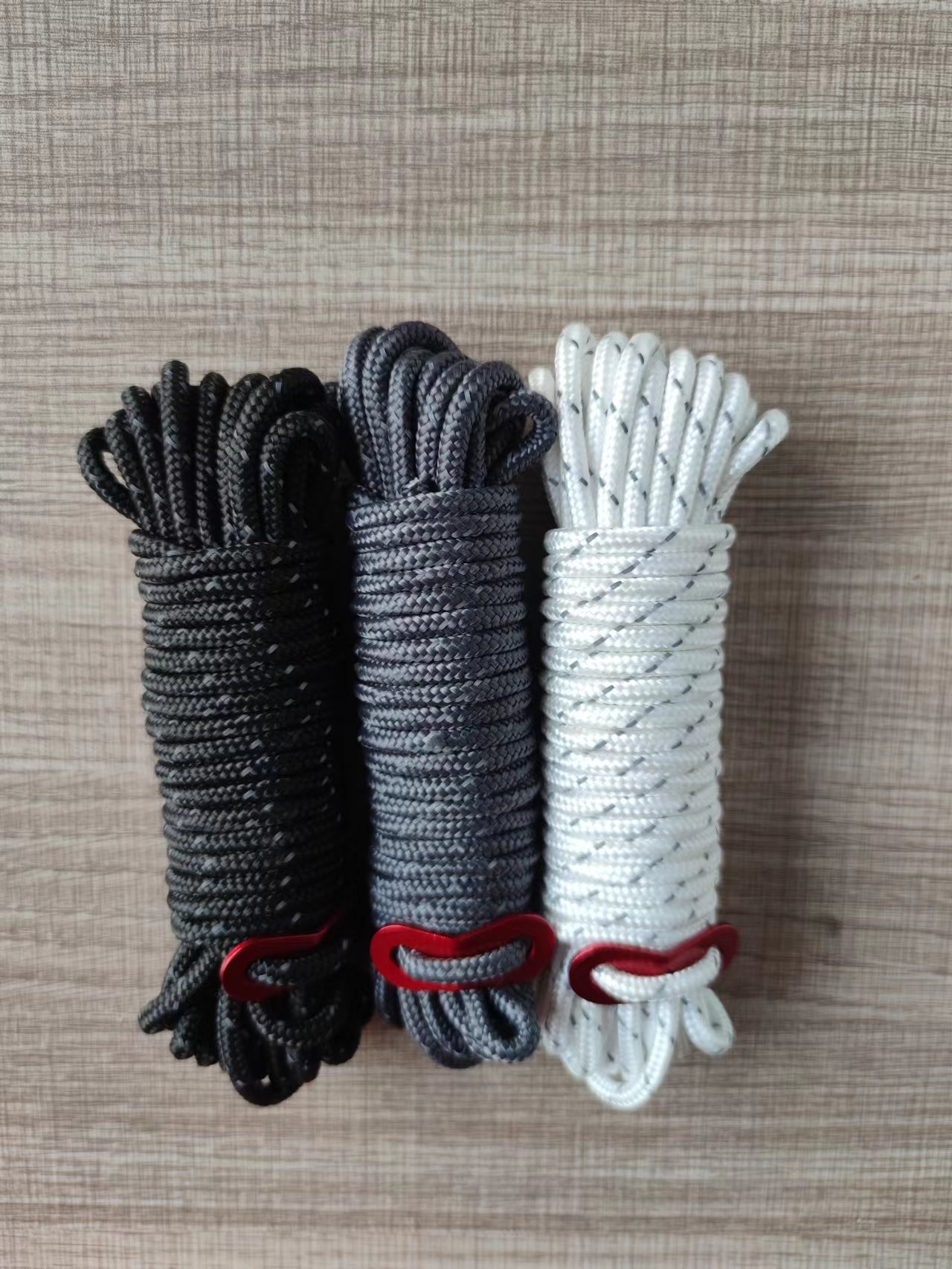 1bd2bdc9d124032399b9e30e8b4e83