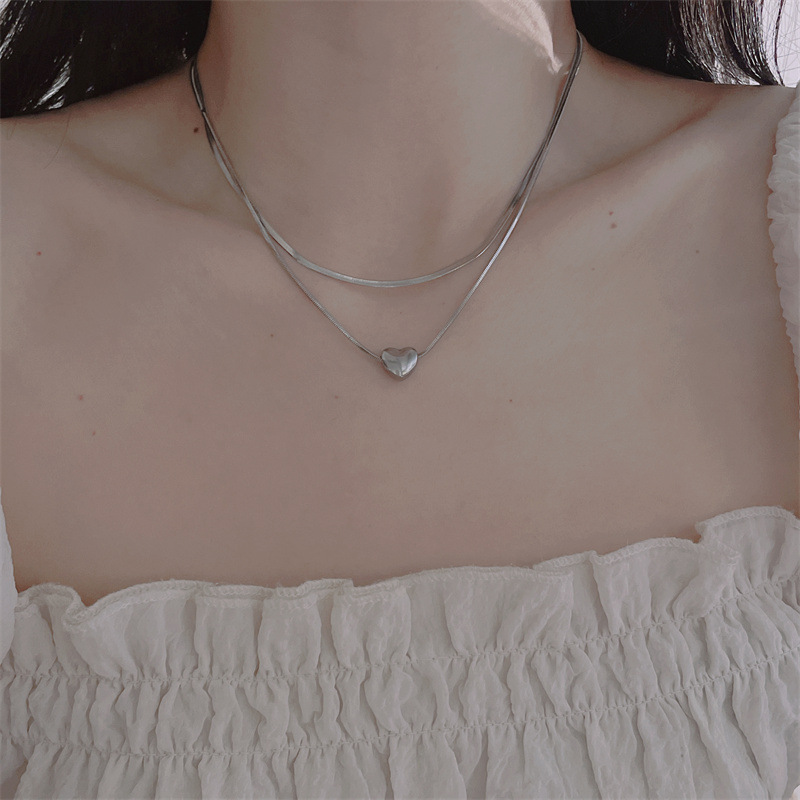 Style Simple Forme De Cœur Acier Au Titane Collier En Couches display picture 3