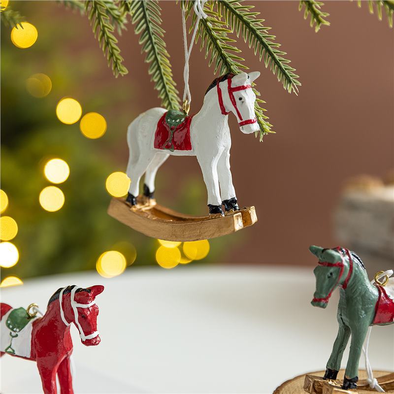 クロスボーダー新しいクリスマス樹脂ロッキングホースホームペンダントデスクトップ塗装装飾品 diy クリスマスツリー装飾|undefined