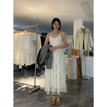 SROOM十三行白色吊带连衣裙女2025春季新款海边度假风蛋糕裙沙滩