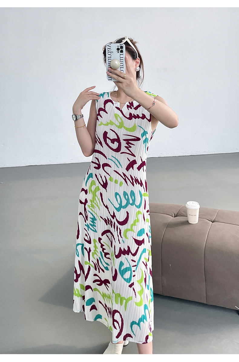 Váy liền ba lỗ xếp ly họa tiết dọc graffiti tương phản phong cách Nhật Bản mùa hè — Phối đen trắng chi tiết 11