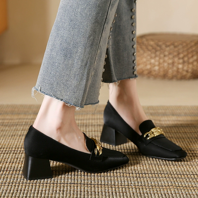 High shoes for leather shoes, fashionable loafers, universal footwear, 2025 years