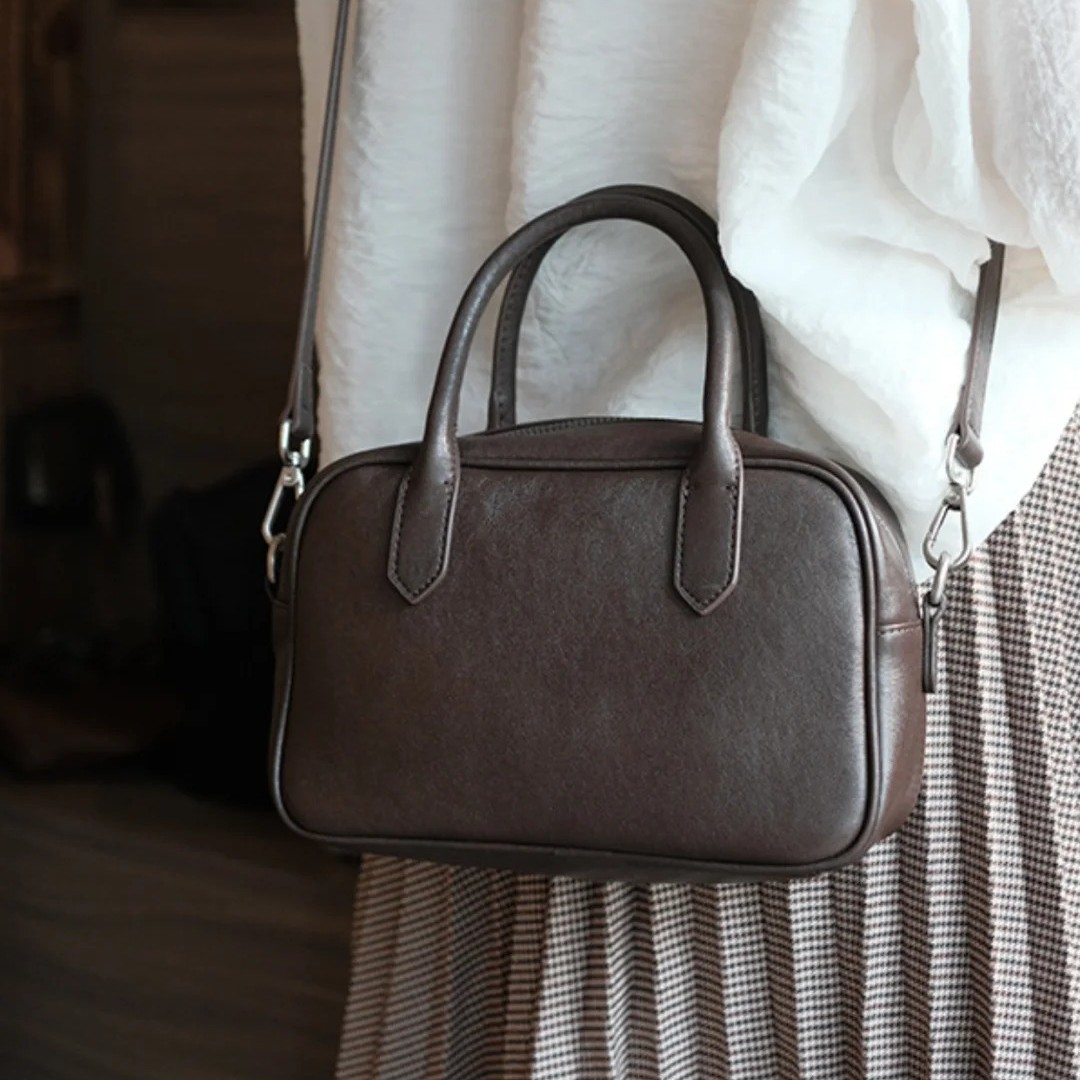 Retro Niche Wide Bowling Bag For Women, Vegetable-Tanned Leather Commuter Shoulder Crossbody Bag, Versatile Minimalist Small Square Handbag - Thumbnail 3