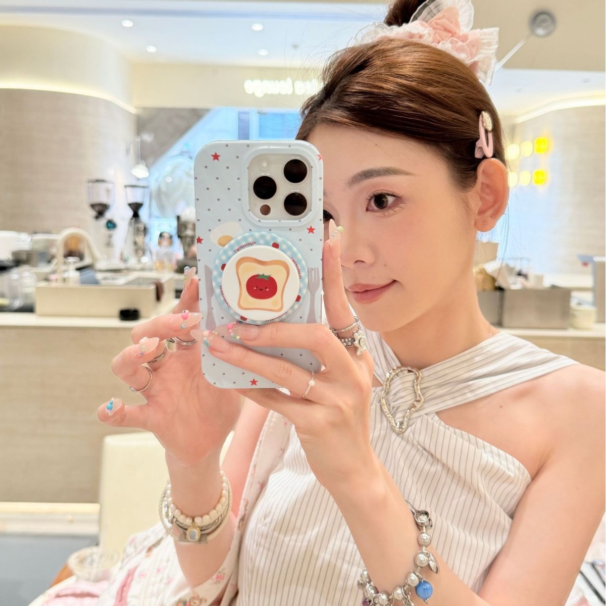 Placa de lunares plisados de fondo azul para Apple 15/16 funda para teléfono móvil 16Pro atracción magnética 14/13 nueva personalidad de 15PM