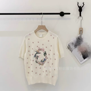 D家春夏新款洋气时尚质感亲肤花卉刺绣短袖针织上衣女装夏季新品