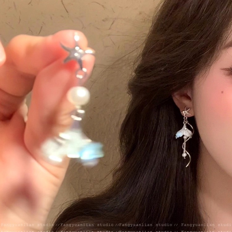 浪漫一夏 甜酷气质蓝色鱼尾珍珠耳钉女轻奢高级感耳环设计感耳饰|undefined