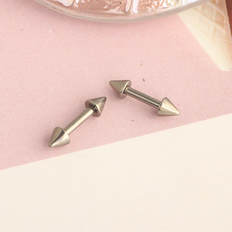 Pointed titanium steel lip stud product view