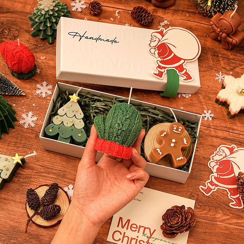 Clásico - Caja de regalo corta A - (árbol de Navidad + guantes + hombre de pan de jengibre)