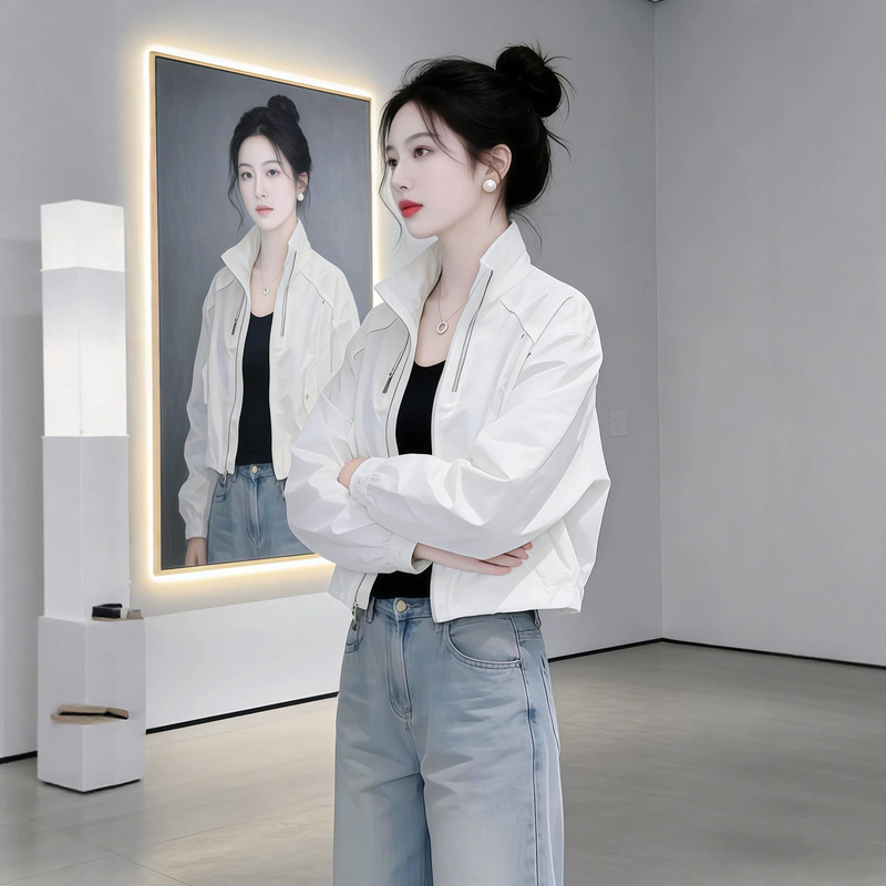 2026 Spring Collection: Trendy, stylish, and casual short jacket with a stand-up collar, designed to be loose-fitting and flattering, featuring a zipper closure