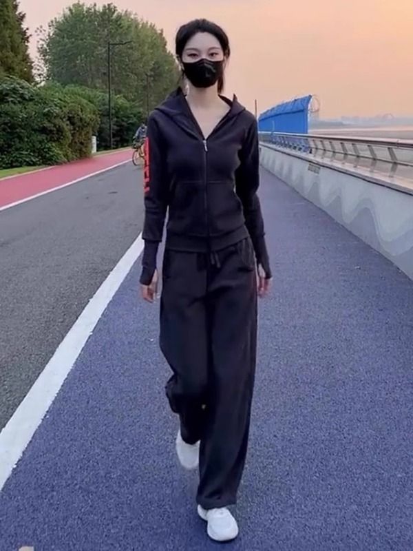 Casual Sports Suit for Women Spring & Fall 2025 New Fashionable and Age-Reducing Loose Running Sportswear Two-Piece Set