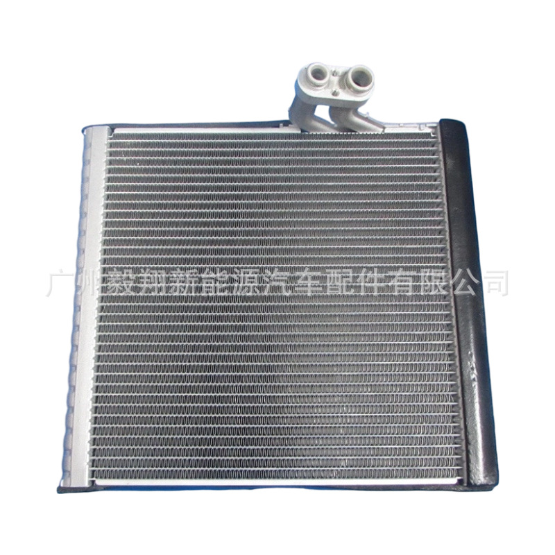 Car Air Conditioning Evaporator Suitable for Toyota Hilux 16-19 Models Evaporator 88501-0K390 0K420