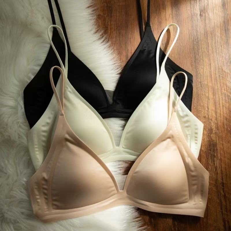 CynL Milk Forged French Style Deep V-neck Underwear Summer Thin Shoulder Strap Non-marking Triangle Cup Small Chest Non-rimless Thin Bra