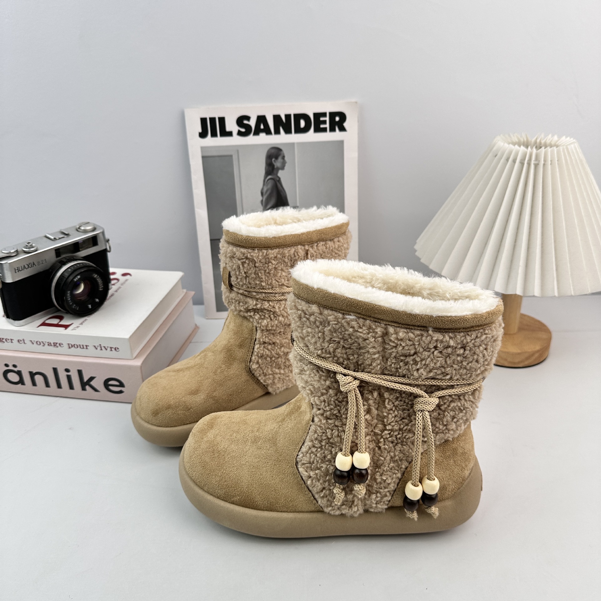 Yuanbo 2025 invierno nuevo botas de nieve de mujer de peluche para mostrar pies pequeños arcos de moda de peluche cálido fondo grueso image 3