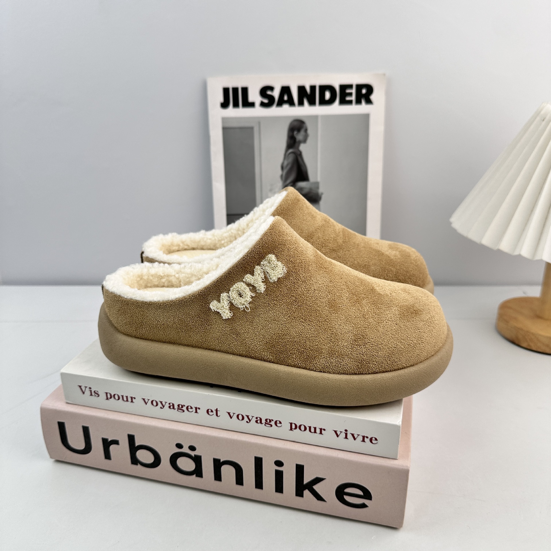 Zapatillas de algodón de invierno 2025 nuevas zapatillas de algodón de invierno antideslizantes calientes para mujeres a prueba de viento calientes