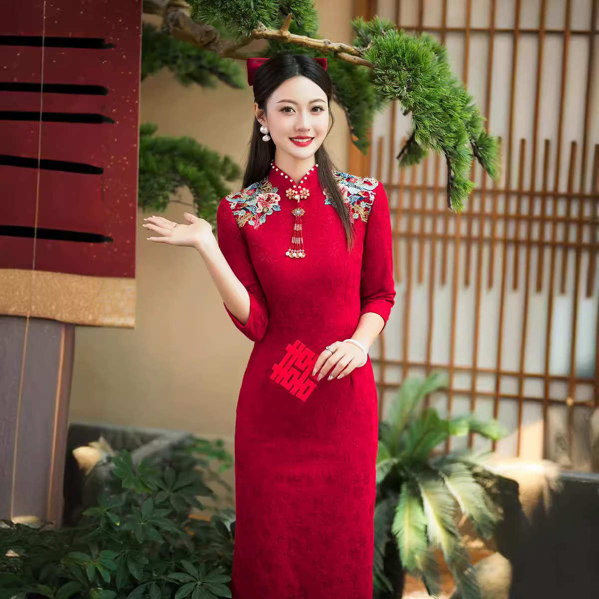 Lace cheongsam