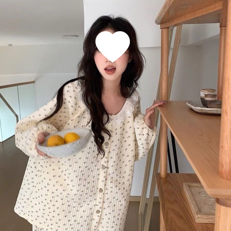 Aumentar el tamaño otoño y invierno nuevo aire de algodón intercalado grueso abrigo pijamas de encaje de flores trituradas set de cuello redondo para mujeres