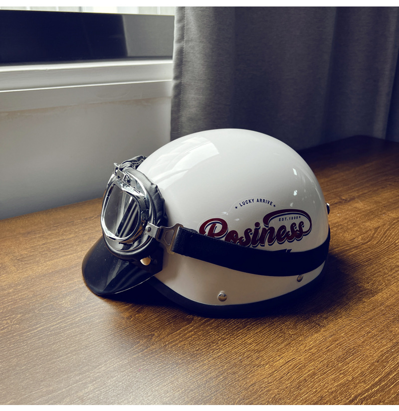 Suitable for 3C Certified Retro English Trendy Electric Vehicle Helmets for Men and Women, New Simple Half Helmets for Summer Protection