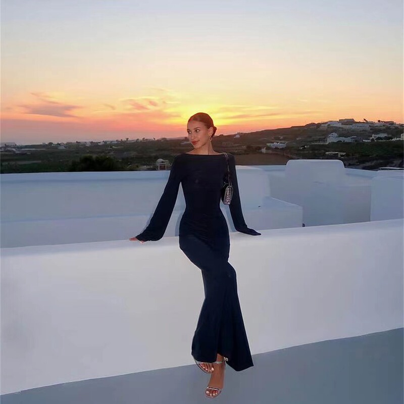 2023 Round Neck Beach Sunscreen Long Sleeve Backless Dress
