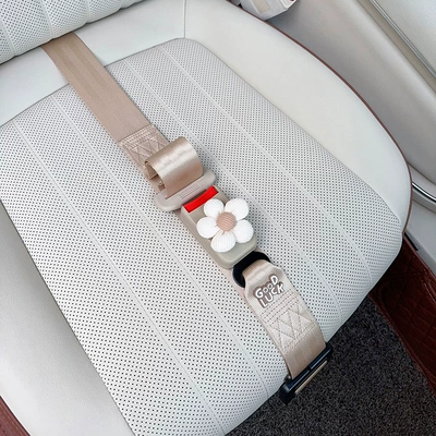 Car seat belt – Anti-Belly Restraint, Car-Mounted Pregnancy Late-Stage - three-point-anti-strangle-safety-belt-beige-off-white-flower