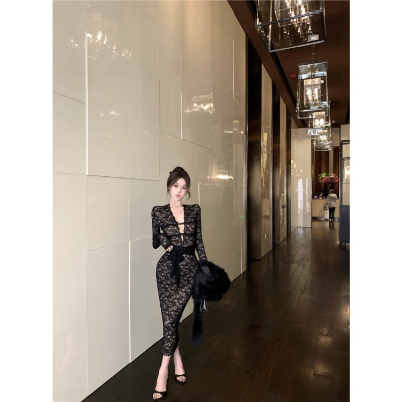 Black Deep Collar Long-sleeved dress Women's Autumn and Winter Slim-fit Strap Mid-length Pure Waist Slimming Hip Skirt
