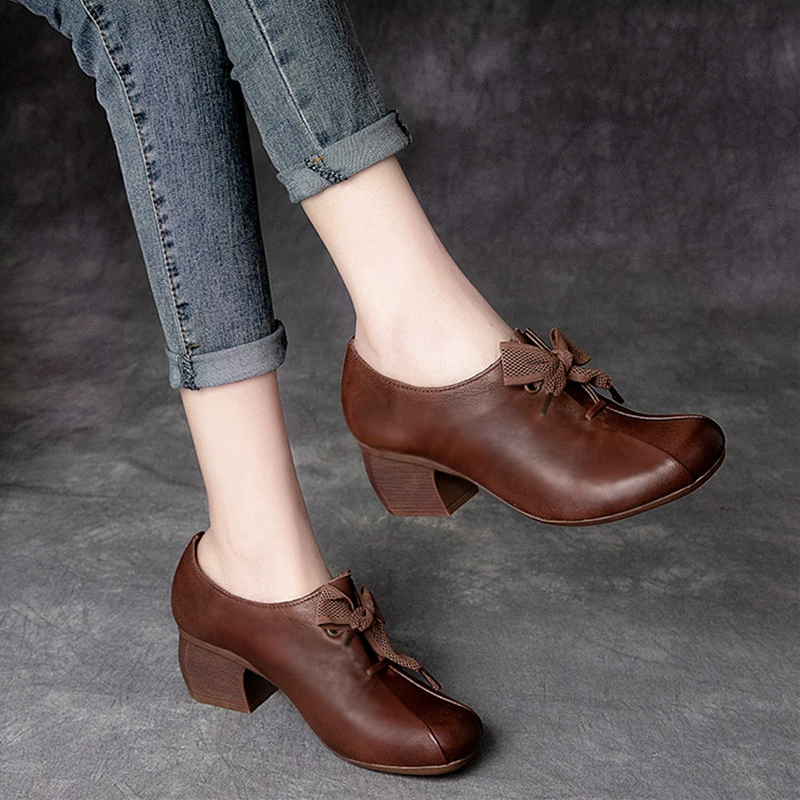 Ретро национальный стиль женские туфли 2025 весна и осень новые кожаные туфли на среднем каблуке на мягкой подошве мама туфли на толстом каблуке повседневный темперамент одиночные туфли