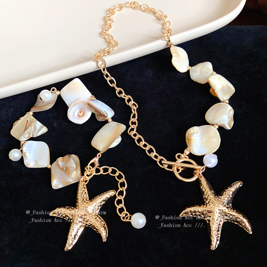 65g Weight Imitation Pearl, Iron Pendant Material Pendant Necklace Classification Shell, Iron Chain Material Beaded Chain Chain Type 1 Piece Quantity Holiday, Beach Occasion Imitation Pearl, Shell, Iron Material Geometric Pattern Spring&Summer Season Women's Gender Vacation Style Vacation Geometric Imitation Pearl Shell Iron Beaded Chain Pendant Necklaces Wholesale 5