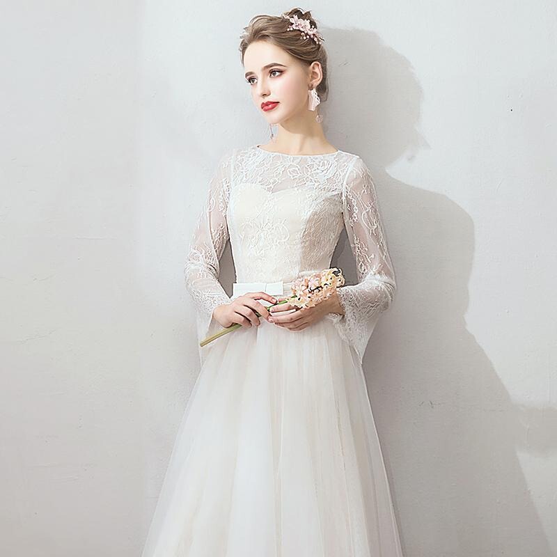 French-Style Light Wedding Dress 2026 New Model Bride Forest-Style Vintage Long-Sleeve Wedding Dress Simple Slimming Going-Out Dress Super Fairy-Like