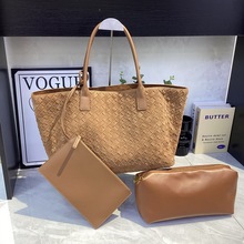 2025新款真皮女包磨砂牛皮托特包菜篮手提时尚单肩腋下水桶子母包