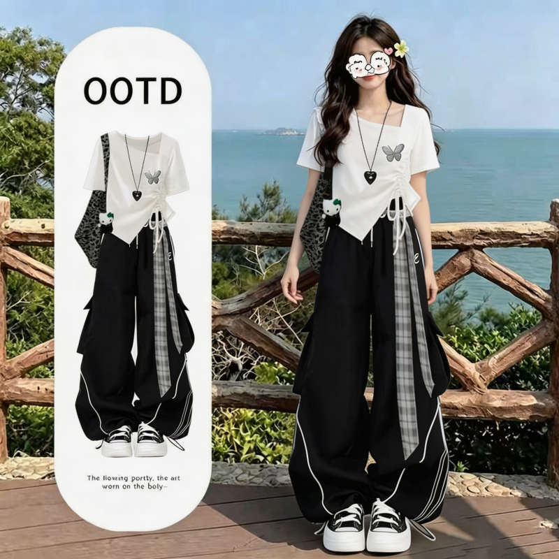 Summer outfit set for junior high school girls, super popular summer clothes, complete set, cool and stylish short-sleeved T-shirt and cargo pants.