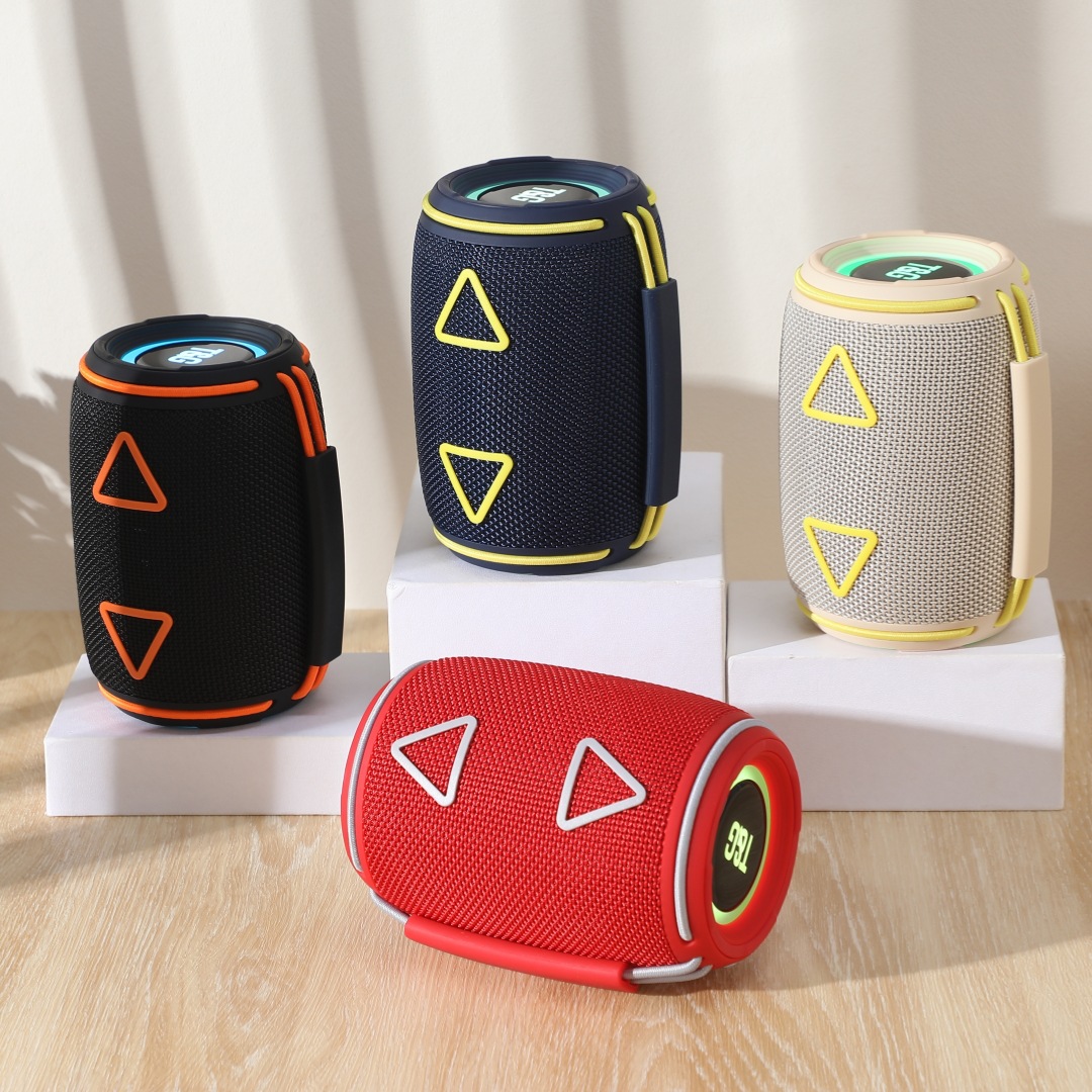 Transfronterizo nuevo TG657mini altavoces Bluetooth de escritorio subwoofer portátil tarjeta de enchufe TWS amplificador todo en uno audio