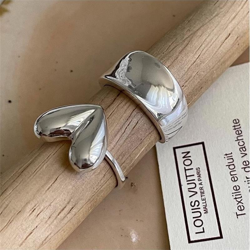 Smooth Three-Dimensional Heart Ring for Women, Summer Wide Plain Open Ring, Simple Ins Minimalist Style, Fashionable and Unique Temperament