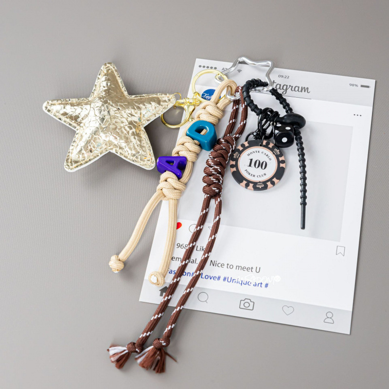 Golden Five-Star Car Keychain Pendant Creative Car Keychain Pendant Mobile Phone Chain Lanyard Bag Hanging for Women Golden Five-Star Car Keychain Pendant Creative Car Keychain Pendant Mobile Phone Chain Lanyard Bag Hanging for Women