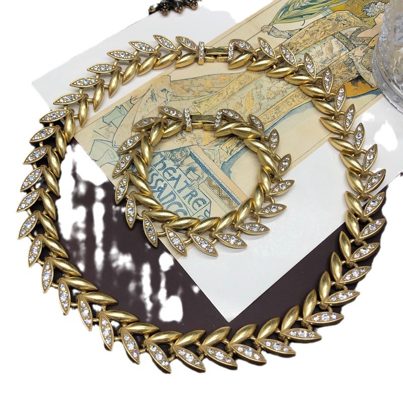 Estilo retro francés forma de la hoja chapado en oro collar de oro pulsera de lujo de Luz elegante collar de diamantes pulsera traje