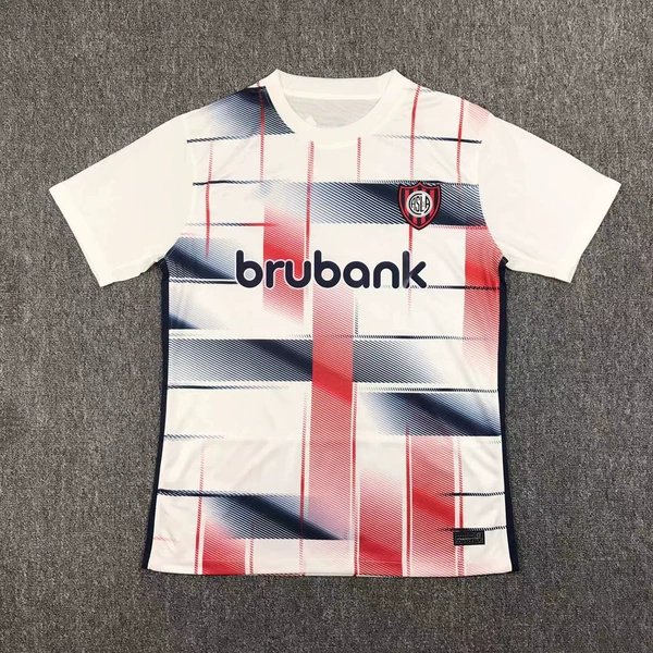2425 San Lorenzo Away