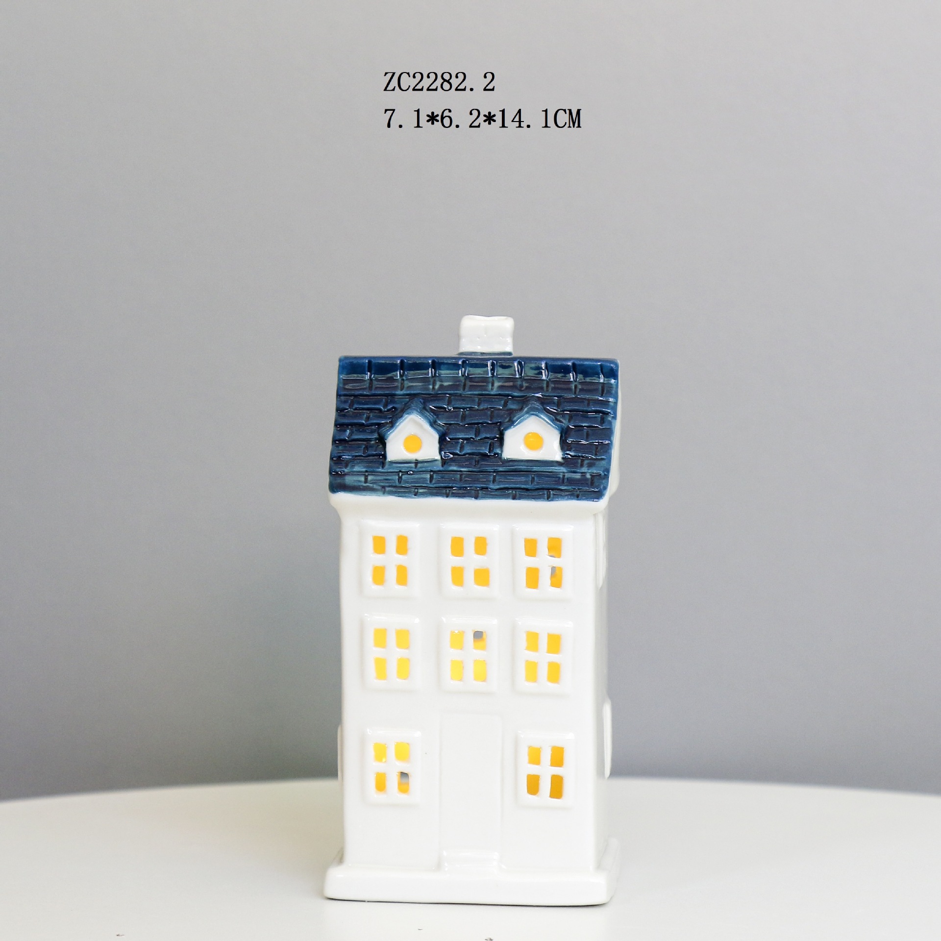 Cerámica hueco casa LED luz artesanía nuevo estilo europeo decoración creativa Navidad decoraciones pequeña lámpara de mesa decoración al por mayor