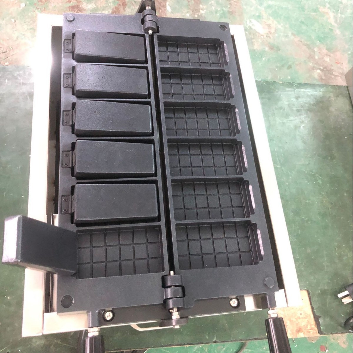 六片格子开口华夫机 商用电热烤饼机 冰淇淋华夫饼机烘培小吃机器