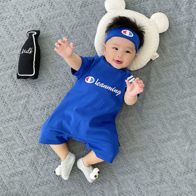 Bebé recién nacido de algodón de una sola pieza ropa de verano delgada en línea celebridad mameluco de manga corta súper lindo masculino y femenino mameluco de media manga