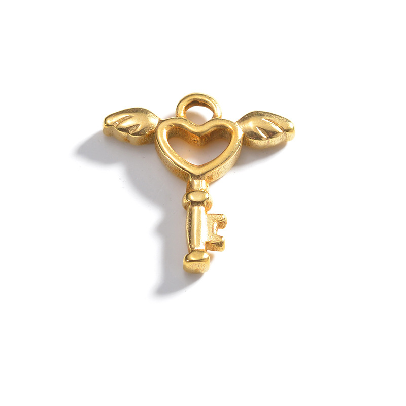 Simple Style Style 1 Piece 304 Stainless Steel 18K Gold Plated Star Heart Shape Butterfly Pendant
