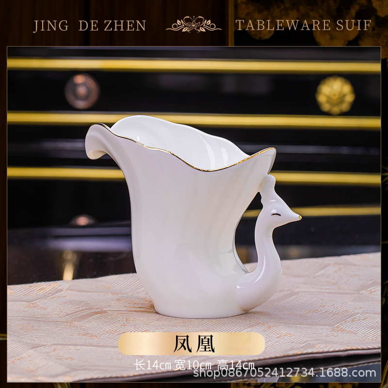 큰 피닉스 1마리